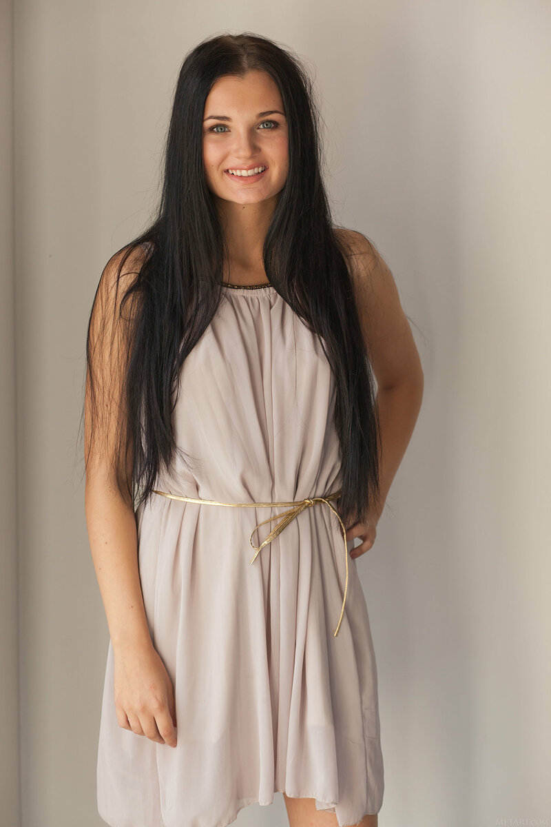 Нина, 21